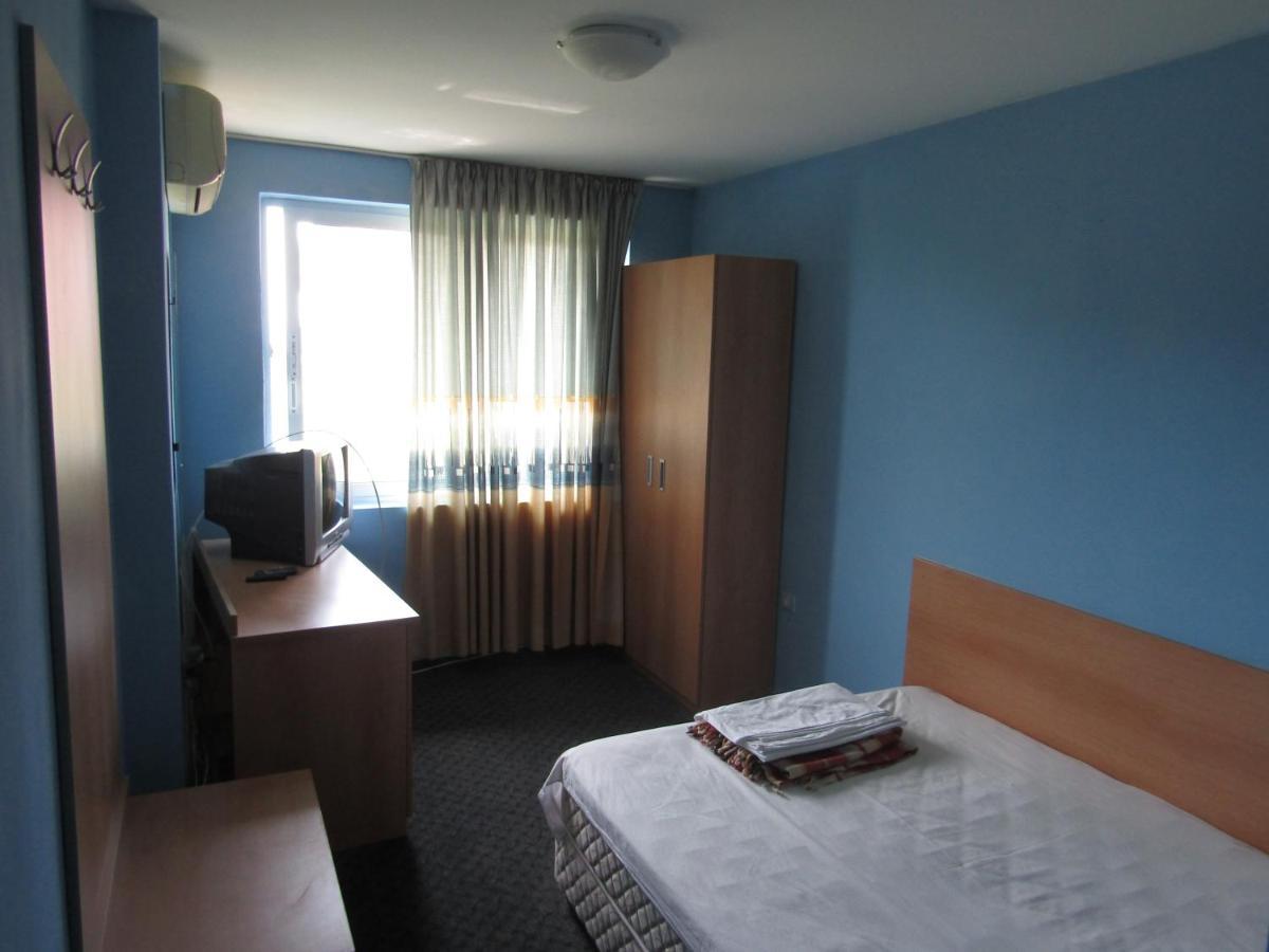 Hostel Papagal Varna Luaran gambar