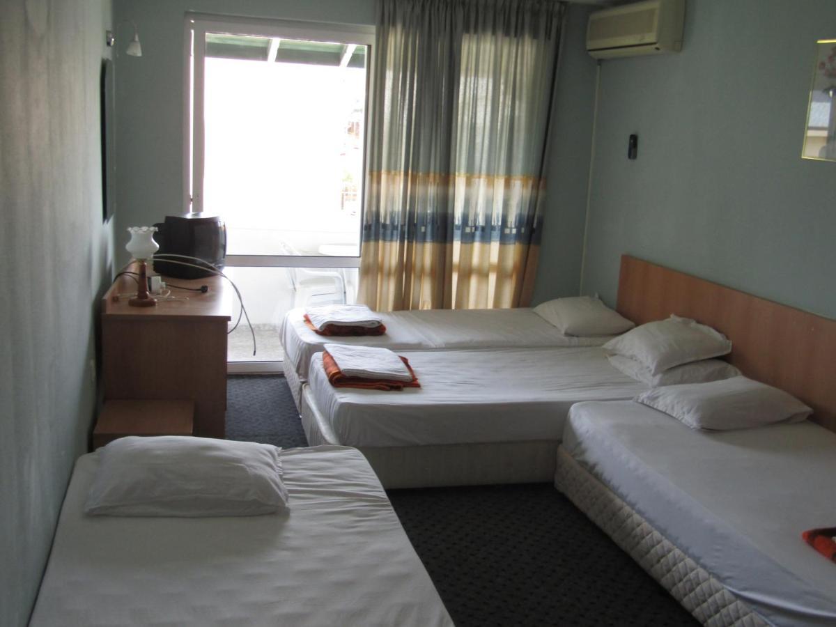 Hostel Papagal Varna Luaran gambar